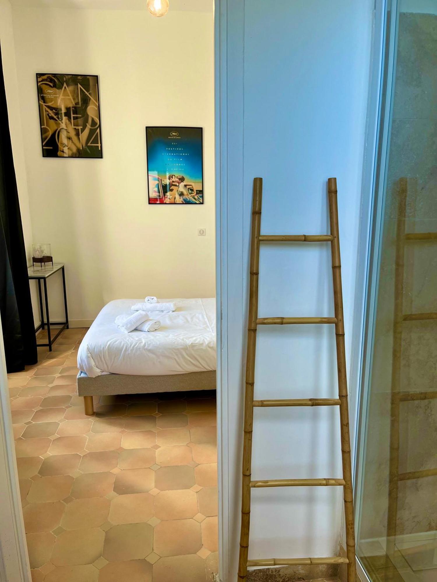 Villa Les Roches Mandelieu Zewnętrze zdjęcie